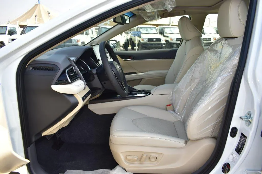 Camry Interior | Toyota Camry | GLE-X 2.5